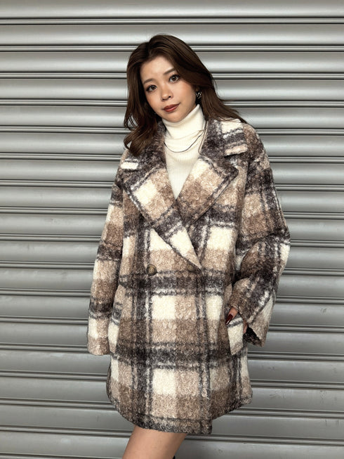 チェック柄ミドル丈コート